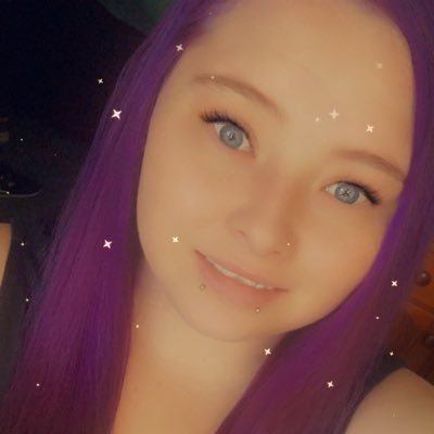 hello I’m chey I am 25 from Australia. stream on twitch and mod for amazing friends 💜 Happily Taken By Mr Bacon 🥓 ❤️