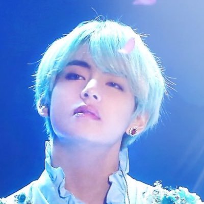 テテペン🐻💜大人ARMY💜関西在住💜 #花郎スキスキ会No.518💜2022MAMA💜 #ARMYと繋がりたい💜無言フォロー失礼します💜SNS苦手ですが、バンタン愛からTwitterデビュー💜慣れていないので、失礼があったらすみません