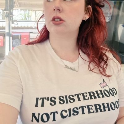 socializzm's profile picture. Socialist, bisexual, disabled/chronically ill, Social Worker (union: Unison), ADHD, obsessed with reptiles 🦎 #BwiththeT 🏳️‍🌈 #SaoirsedonPhalaistín 🇮🇪🇵🇸