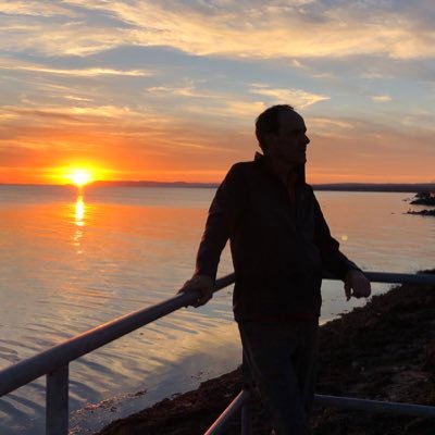 sblanchet02's profile picture. Bibliothécaire et enseignant retraité. Art, musique, philosophie, nature, laïcité. Allergique au fanatisme. « Avec le savoir croît le doute » Goethe