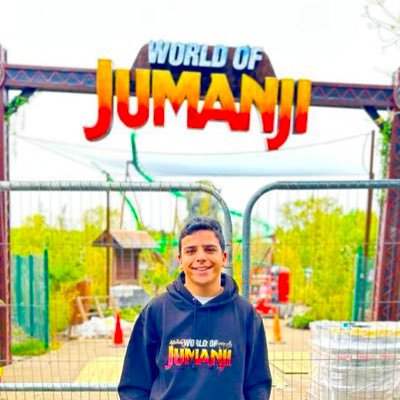 peter4brown12's profile picture. 🎢🎭🎤🇬🇧🇮🇪