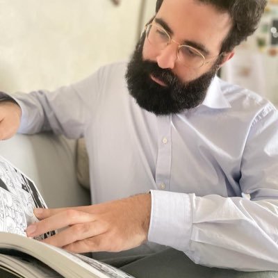 Omnis scientia salus est! Scrivo fisso su @LaRagione_eu, talvolta su @DomaniGiornale, @Linkiesta e @ilfoglio_it; ho scritto PANOPTIKON; storico del fumetto.