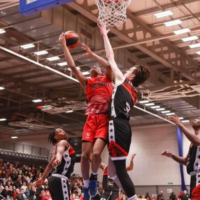 Darstin Onye | 6’5” Forward 205lbs | 3.75 GPA | Freshman from Vincennes University | OPEN RECRUITMENT | darstinonye33@gmail.com | +44 7858010301