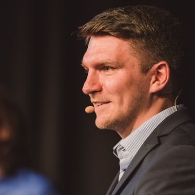 Co-Vorsitzender von @D64ev | Research Fellow @MPILheidelberg | Podcast @Voe_Blog | Denke über Freiheit, Privatsphärenschutz und digitale öffentliche Räume nach