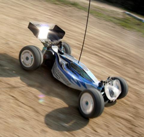 34年式のジイジが主にオフロードRC(バギー、SC、バッタなど)で、各所のサーキットで遊ばせて頂いてます。

最近はオンロードにも手を出しさらに沼を拡大(汗)。

無言フォローお許しください