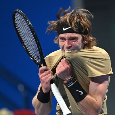 Andrey Rublev : Calm and Serenity.
                       
                  Davaï Andrey ! 🎾