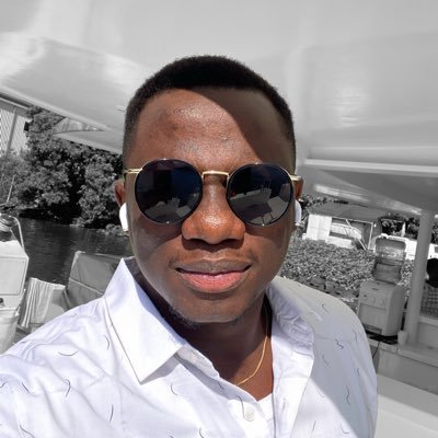 Sir_Lahray's profile picture. Leading a good life 😌✌️