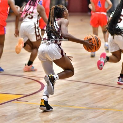 South Carolina // MHS💛♥️ // 5'4 // 25 🎓 // 3 // basketball & track . email jaedaz2007@icloud.com // aau team ~ team GBMS elite.