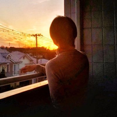 人生の折り返し点で、残りの人生を自分らしく生きて行こうと決めた、ひっそり穏やかに暮らしいる人です