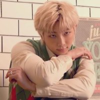 moon ʲᶦⁿ (@tinyjin7) 's Twitter Profile