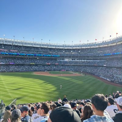 Avid Yankees Twitter user. I will beat you in the show. (MLB the show)