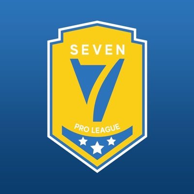 Una liga de Fútbol 7 única. ⚽ Un Influencer y una leyenda liderarán cada equipo hacia la gloria🏆