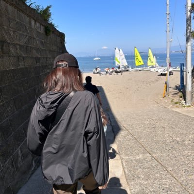 ‘22年5月に姉を自死で亡くしました。その後4ヶ月足らず、9月に母も姉のところへ。 他では吐き出す場所がないので、暗い発言が多いです。 ご不快な方はミュート、ブロック等で自衛してください。無言フォローすみません。基本的に同じような境遇の方以外はフォロバしません。鍵垢さん、プロフに何の記載もない方はいずれブロ解します。