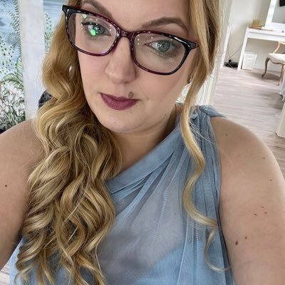 EmilyKate16's profile picture. 