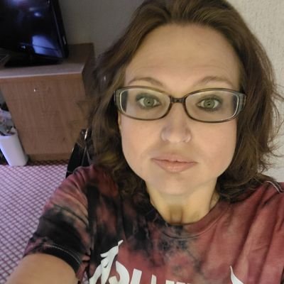 40-something, moody, quiet, spaztic, weird, mother, wife, gammy.