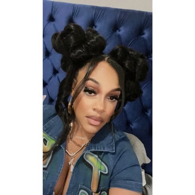 NEW TWITTER❗️❗️❗️❗️SC: MelliNova, IG: MelliNova, your fav 🇯🇲 gal, YouTuber 🎥 https://t.co/UBGDtl2aTg