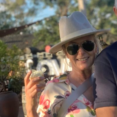 hegetsitfromme's profile picture. business owner , lover of yoga and family. Half Namaste, half fuck your pick em’s.