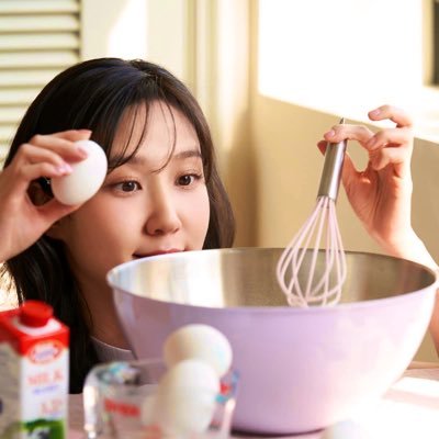 A24EBTO's profile picture. @A24EBTO ฉันละงงมาก