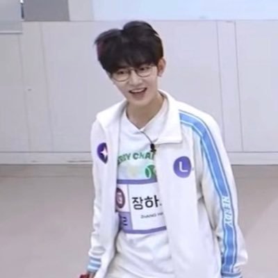 RossueA0821's profile picture. 