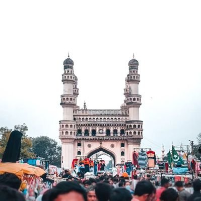Hyderabadis are unique globally & language is distinct, its neither اردو, हिन्द, తెలుగు or English its simply حیدرآبادی హైదరాబాదీ