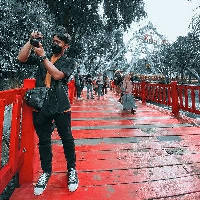 febri_clouds's profile picture. 