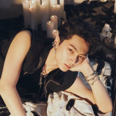 heentotheiland's profile picture. is proud of @ENHYPEN_members