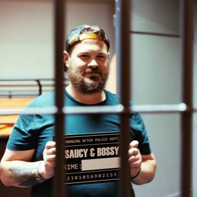 chackschalla's profile picture. Average human, above average musician.