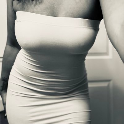DMV Spitroasting Queen. Pansexual 🌈 submissive and future hotwife of @Redacted_DMV 🥰 DM Fee = $20 👉🏾 $TemariXOXO (link below), NO MEETS/FT