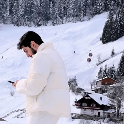 rooo7saif's profile picture. 