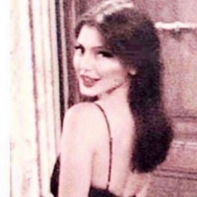 notyourbb_k's profile picture. ✈️ | 19 | book addict.