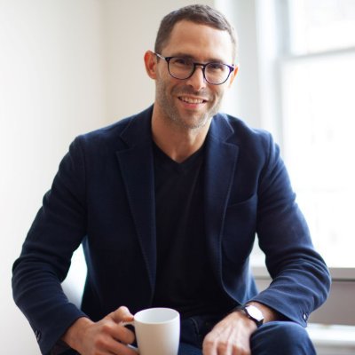 Investment manager for founders and their businesses. Repeat entrepreneur, building wealth through insights & automation. Tweets are not advice.