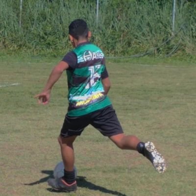 Atleta 🙈
▪︎Josué 1:9
▪︎@rodrygogoes⚽️❤️
♡FUTEBOL MINHA PAIXÃO E DEUS MINHA INSPIRAÇÃO