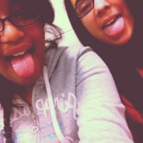 xxkd_tiffxx's profile picture. SIMPSON-ATOR