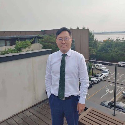 luchengizie's profile picture. Engine life. good swimmer. Love to love and be around good people. A handsome son. I like to travel to new places.