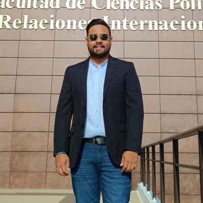 Periodista - Estratega en Comunicación, Marketing Digital y Social Media