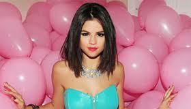 My name is Alex Russo. I live in New York. I am a magician, but a word to anyone about it! I love to dress fashionably, and I love the USA.