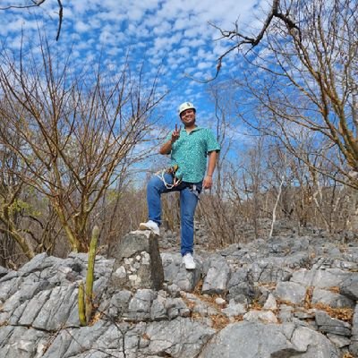 RobbVerduzco's profile picture. M.C.
Biólogo.
29.
LM. 🦀🌴