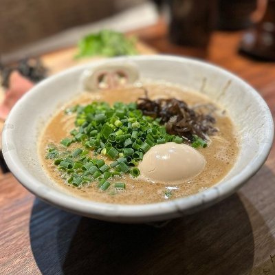 飲むの食べるの大好き😍ラーメン多め‼️いいね&RTありがとうございます🙇無言フォロー失礼します😎ラーメン多めはすぐフォロバします🤩
#ラーメン
#家系ラーメン
#煮干ラーメン
#グルメ
#ラーメン好きと繋がりたい
#ラーメン好きな人と繋がりたい