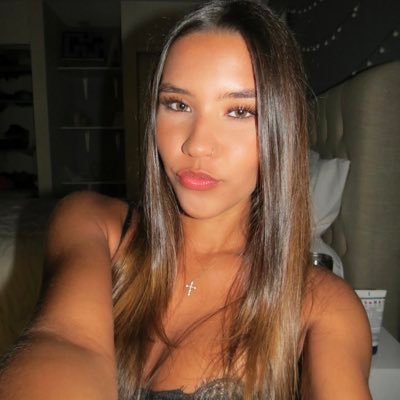 luisaaguerraa's profile picture. 🇧🇷 & 🇨🇴