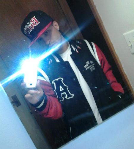 negrito413's profile picture. Siempre trato ser unico, resputuoso con las damas como q me gustan obvio...lol...REAL B 4 LIFE...