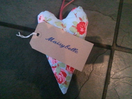 maisybelleuk's profile picture. Maisybelle handmakes vintage inspired beautiful gifts including fabric noticeboards, pinny's, laundry bags, door stops, teacup candles cushions & more...