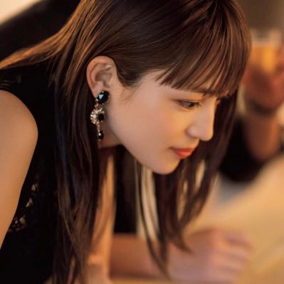 suzuu_haru's profile picture. Is life always this hard, or is it just when you're a kid?