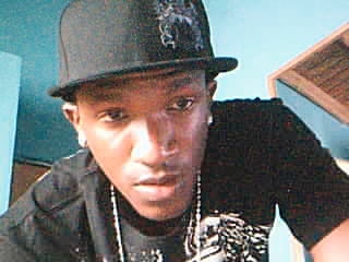 ezfam's profile picture. 