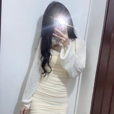 Aliking162A's profile picture. 个人，上🚪补课，无套路，靠谱面付，Q 2665998402  电报https://t.co/170NlAKfG2