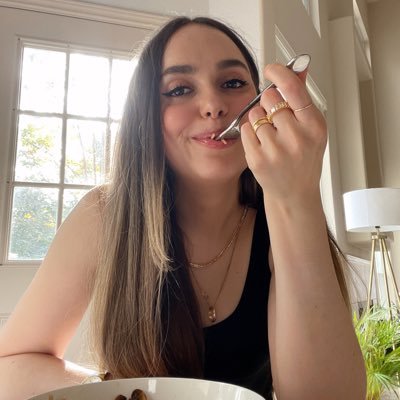 liezljayne's profile picture. 