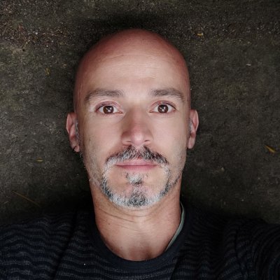 TommySgn's profile picture. Tour Guide and writer