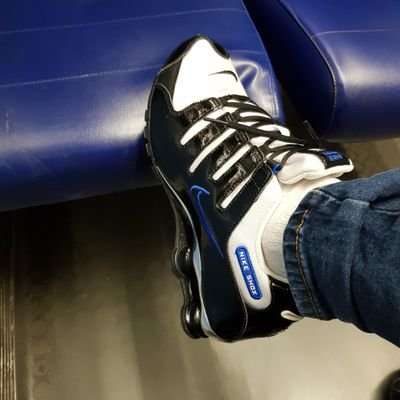 sneakpanam's profile picture. Sneaker addict soumis