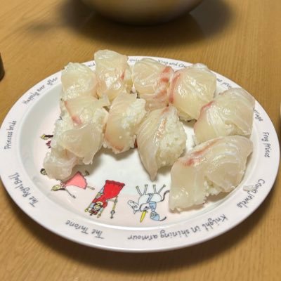 ゴルフ好き🏌️ 散歩もたまにします。寿司好き🍣日本酒🍶大食い番組好き。鍋はいつでも食べたい　ライバーと繋がりたい