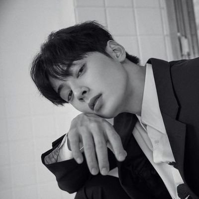 eunwoolightt's profile picture. hasta el día de mi muerte ASTRO será una estrella que jamás olvidaré. ❤️‍🩹
                                 ★ @i97scew