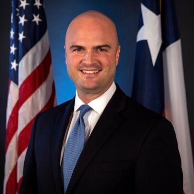 @SenTedCruz Chief of Staff • Former “Offensive Coordinator” at @TXAG Driving 46 Texas Lawsuits Against 46th POTUS • USMC Afgan War Vet • Proud Husband & Dad